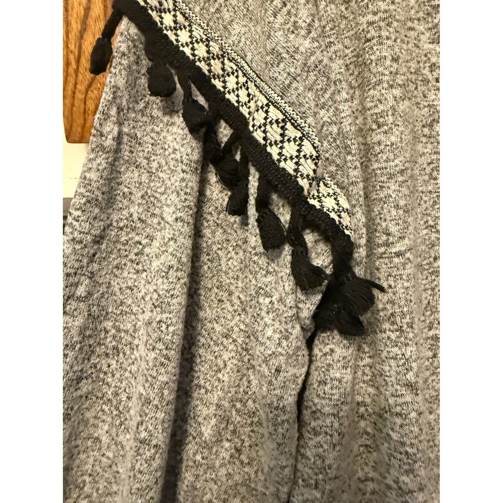 Vine & Love Gray Marl Knit Boho Tassel Trim Long Sleeve Top VT30250 Womens Large - Picture 4 of 7